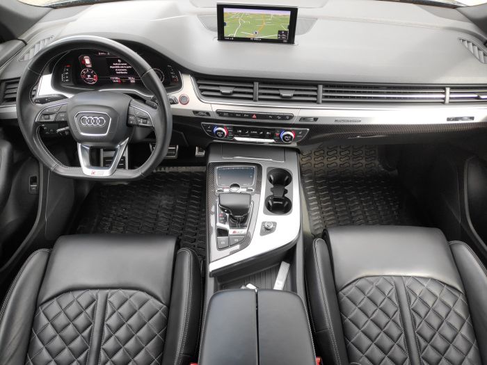 Audi-Q7 Audi-Q7
