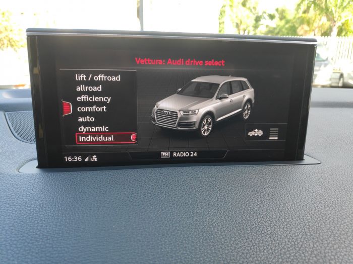 Audi-Q7 Audi-Q7